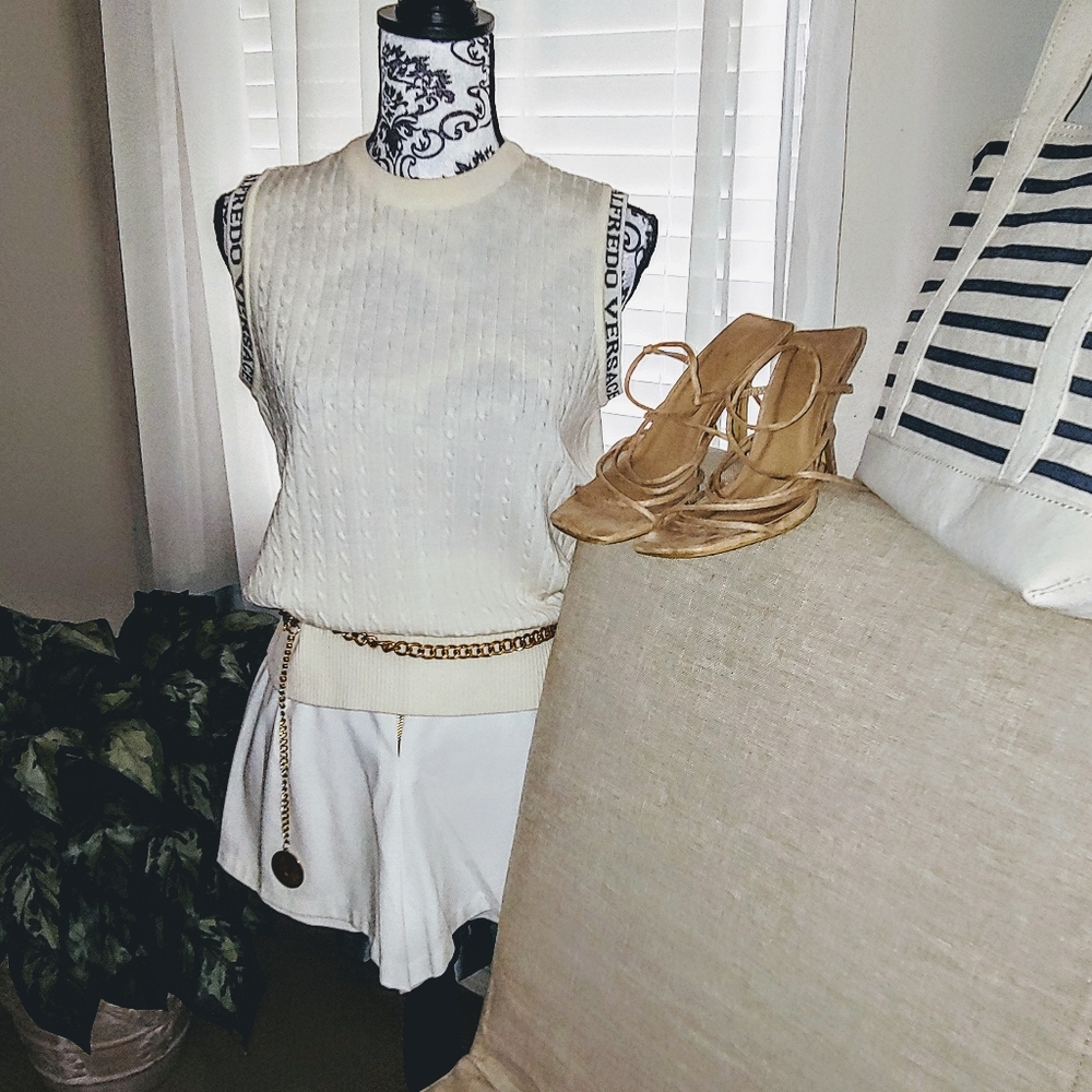 Versace sweater vest size M